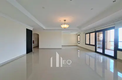 Apartment - 2 Bedrooms - 3 Bathrooms for rent in East Porto Drive - Porto Arabia - The Pearl Island - Doha