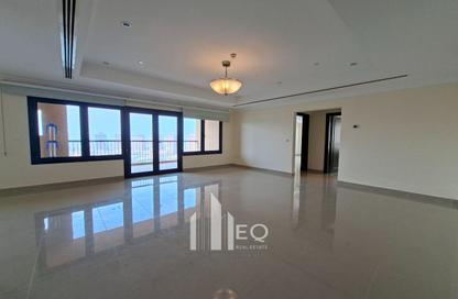 Apartment - 2 Bedrooms - 3 Bathrooms for rent in East Porto Drive - Porto Arabia - The Pearl Island - Doha