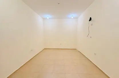 Villa - 3 Bedrooms - 3 Bathrooms for rent in Al Duhail South - Al Duhail - Doha