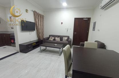 Apartment - 1 - 2 for rent in Umm Ghwailina Comm - Umm Ghuwalina - Umm Ghuwailina - Doha