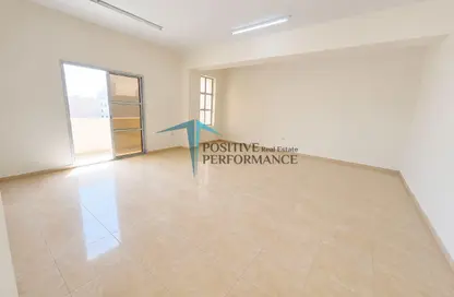 Apartment - 3 Bedrooms - 2 Bathrooms for rent in Al Aziziyah - Al Aziziyah - Doha