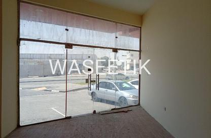 Shop - Studio - 1 Bathroom for rent in Umm Salal Mahammad - Umm Salal City - Doha