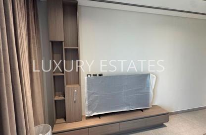 Apartment - 2 Bedrooms - 2 Bathrooms for sale in Lusail Marina Heights - Marina District - Lusail