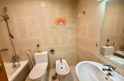 Apartment - 1 Bedroom - 2 Bathrooms for rent in Zig Zag Tower B - Zig Zag Towers - West Bay - Doha