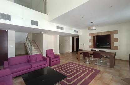 Apartment - 4 Bedrooms - 6 Bathrooms for rent in Anas Street - Fereej Bin Mahmoud North - Fereej Bin Mahmoud - Doha