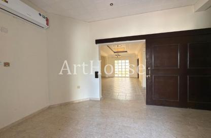 Villa - 3 Bedrooms - 5 Bathrooms for rent in New Salata - Salata - Doha