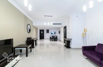 Apartment - 3 Bedrooms - 3 Bathrooms for rent in West Bay Tower - West Bay - West Bay - Doha