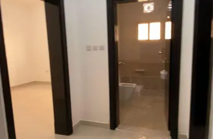 Apartment - 1 Bedroom - 1 Bathroom for rent in Umm Ghuwalina - Umm Ghuwailina - Doha