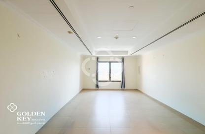 Apartment - Studio - 1 for rent in West Porto Drive - Porto Arabia - The Pearl Island - Doha
