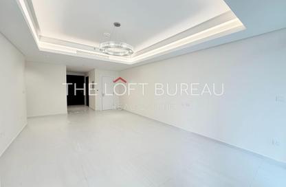 Apartment - 2 Bedrooms - 3 Bathrooms for sale in Crystal Residence - Gewan Island - The Pearl Island - Doha