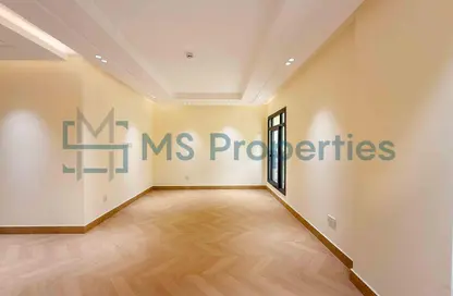 شقة - 2 غرف نوم - 3 حمامات للايجار في شارع النصر - النصر - الدوحة