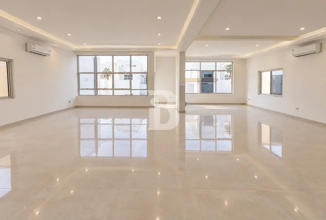 64143853 - Property Image 2