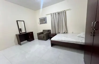 Apartment - Studio - 1 Bathroom for rent in Najma - Doha