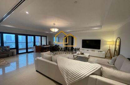 Apartment - 2 Bedrooms - 3 Bathrooms for rent in East Porto Drive - Porto Arabia - The Pearl Island - Doha