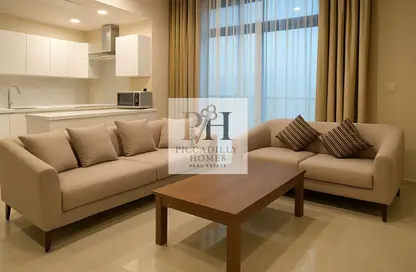 Apartment - 2 Bedrooms - 3 Bathrooms for rent in Giardino Apartments - The Pearl Island - Doha