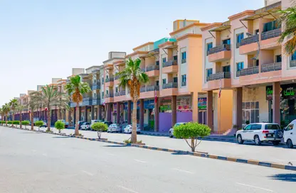 Apartment - 2 Bedrooms - 2 Bathrooms for rent in Ezdan Oasis - Al Wukair - Al Wakra