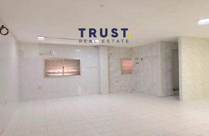 Shop - Studio - 1 Bathroom for rent in Bin Omran - Fereej Bin Omran - Doha