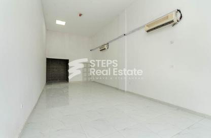 Shop - Studio - 1 for rent in Umm Salal Ali - Umm Salal Ali - Doha