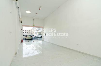 Shop - Studio - 1 for rent in Umm Salal Ali - Umm Salal Ali - Doha