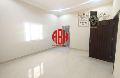 Apartment - 1 Bedroom - 2 Bathrooms for rent in Al Zubair Bakkar Street - Al Sadd - Doha