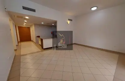 Apartment - 2 Bedrooms - 3 Bathrooms for rent in Barwa City - Mesaimeer - Doha