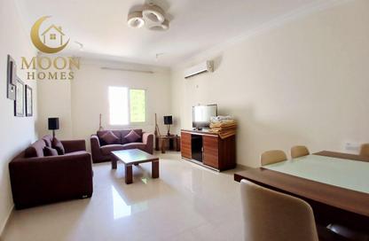 Apartment - 2 Bedrooms - 2 Bathrooms for rent in Umm Ghuwailina 4 - Umm Ghuwailina - Doha