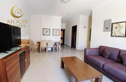 Apartment - 2 Bedrooms - 2 Bathrooms for rent in Umm Ghuwailina 4 - Umm Ghuwailina - Doha