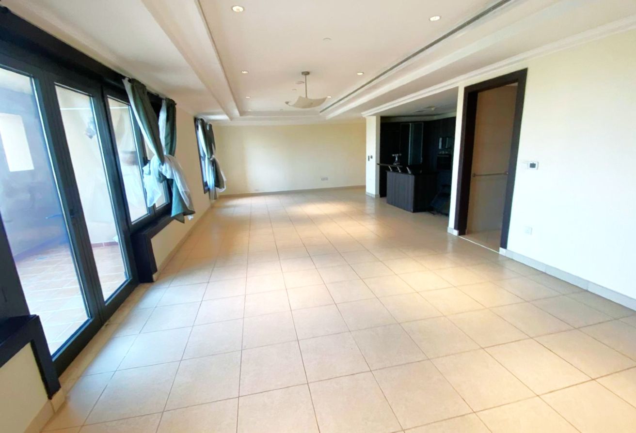 Prime Investment | 2 BHK + MAID | TITLE DEED READY - apartment in Porto Arabia