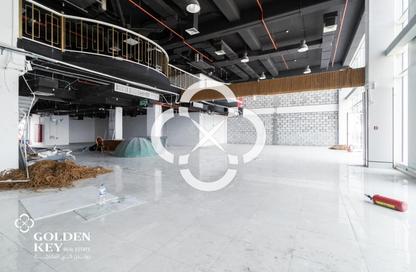 Show Room - Studio - 2 Bathrooms for rent in The Commercial Avenue - Umm Al Seneem - Doha