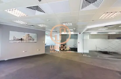 مساحات مكتبية - 8 غرف نوم - 4 حمامات للايجار في برج وست باي - الخليج الجنوبي - الخليج الغربي - الدوحة