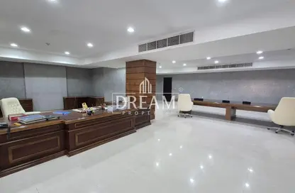 بناية كاملة - استوديو - 6 حمامات للايجار في الطريق الدائري الثاني - الدوحة