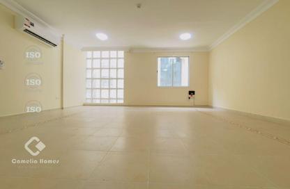 Apartment - 3 Bedrooms - 3 Bathrooms for rent in Fereej Bin Mahmoud South - Fereej Bin Mahmoud - Doha