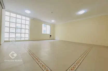 Apartment - 3 Bedrooms - 3 Bathrooms for rent in Fereej Bin Mahmoud South - Fereej Bin Mahmoud - Doha