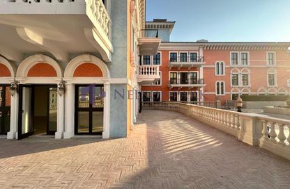 Apartment - 3 Bedrooms - 4 Bathrooms for rent in Teatro - Qanat Quartier - The Pearl Island - Doha Apartment - 3 Bedrooms - 4 Bathrooms for rent in Teatro - Qanat Quartier - The Pearl Island - Doha