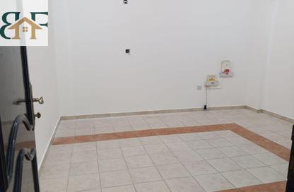 Apartment - 1 - 1 for rent in Al Mansoura - Al Mansoura - Doha