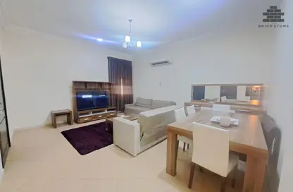 شقة - 2 غرف نوم - 2 حمامات للايجار في منتزه 10 - المنتزه - الدوحة