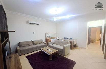 Apartment - 2 Bedrooms - 2 Bathrooms for rent in Muntazah 10 - Al Muntazah - Doha