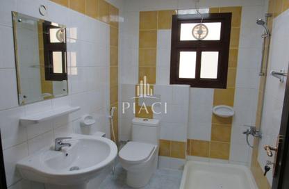 Apartment - 3 Bedrooms - 2 Bathrooms for rent in Najma street - Old Airport Road - Doha