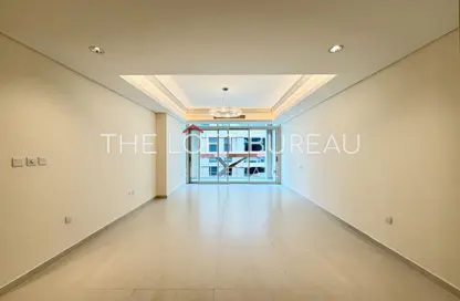 Apartment - 2 Bedrooms - 3 Bathrooms for rent in Crystal Residence - Gewan Island - The Pearl Island - Doha