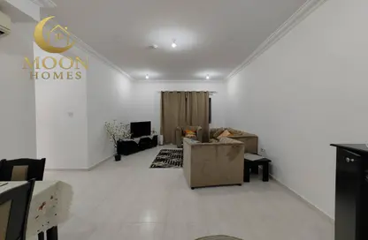 Apartment - 2 Bedrooms - 2 Bathrooms for rent in Anas Street - Fereej Bin Mahmoud North - Fereej Bin Mahmoud - Doha