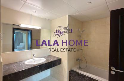 Apartment - 1 Bedroom - 2 Bathrooms for rent in East Porto Drive - Porto Arabia - The Pearl Island - Doha