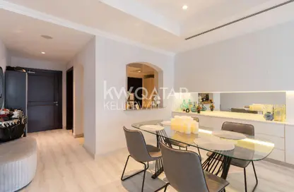 Apartment - 1 Bedroom - 2 Bathrooms for rent in West Porto Drive - Porto Arabia - The Pearl Island - Doha