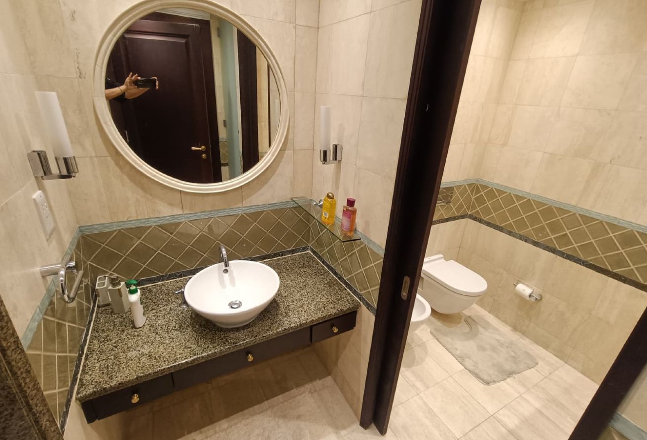 Penthouse for Sale  Porto Arabia, The Pearl Qatar thumbnail 14