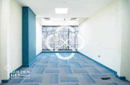 Office Space - Studio - 2 Bathrooms for rent in Marina Residence 16 - Marina District - Lusail Office Space - Studio - 2 Bathrooms for rent in Marina Residence 16 - Marina District - Lusail