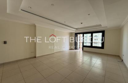 Apartment - 1 Bedroom - 2 Bathrooms for rent in West Porto Drive - Porto Arabia - The Pearl Island - Doha