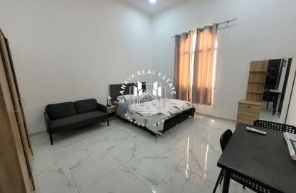 Villa - Studio - 1 Bathroom for rent in Bu Hamour Street - Abu Hamour - Doha