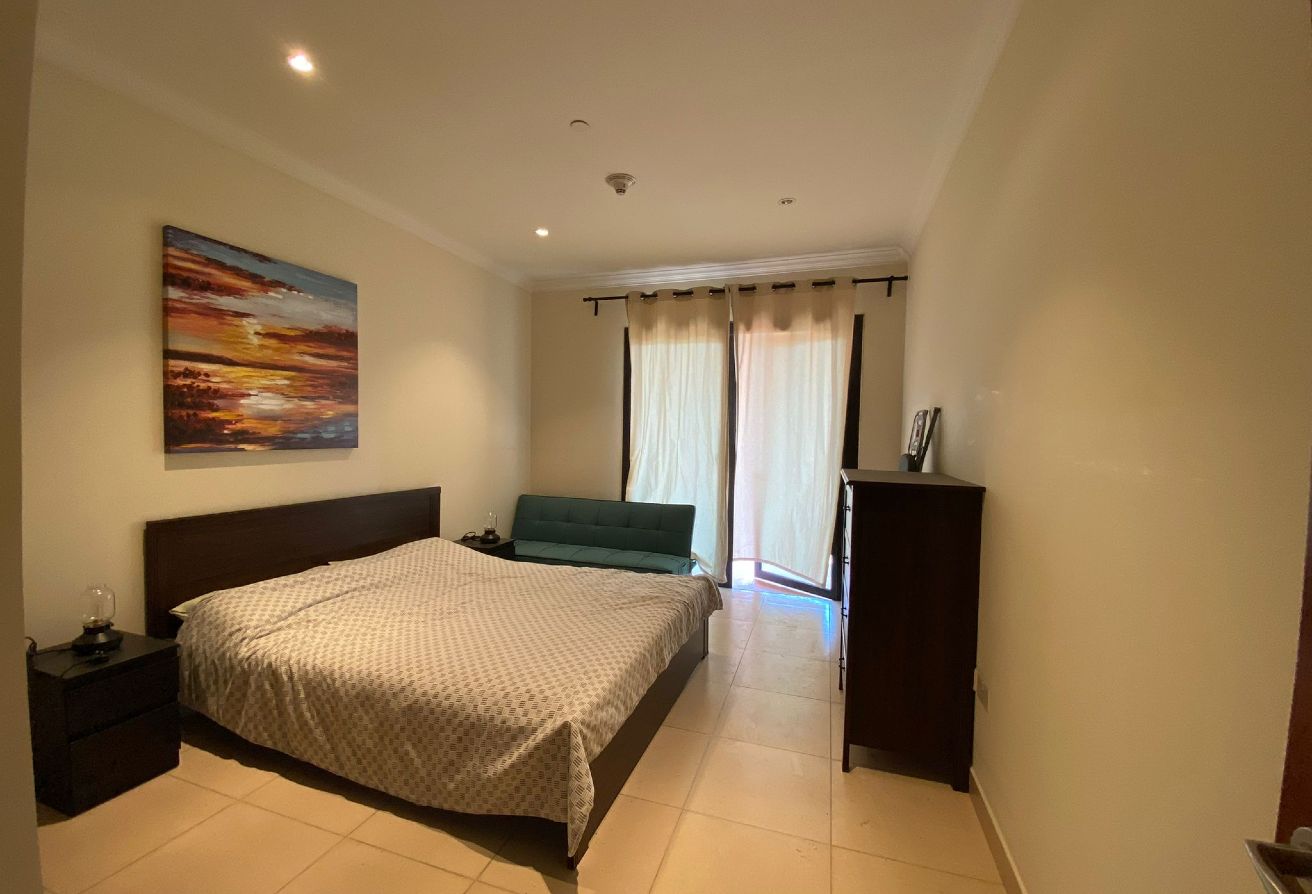 1 Bedroom | Porto Arabia | The Pearl thumbnail 11