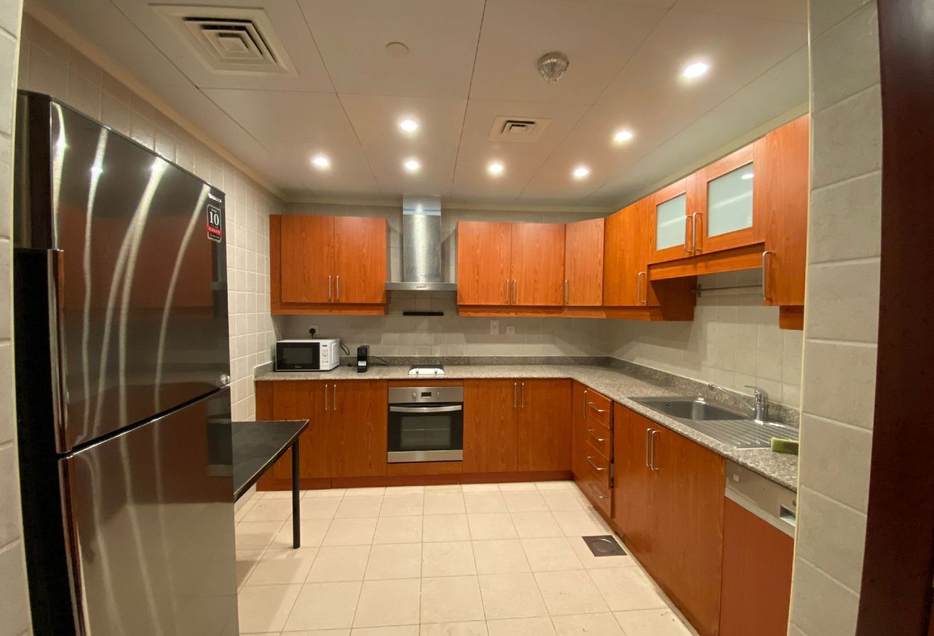 1 Bedroom | Porto Arabia | The Pearl thumbnail 9