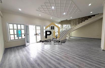 Villa - 4 Bedrooms - 4 Bathrooms for rent in Al Maamoura - Al Maamoura - Doha