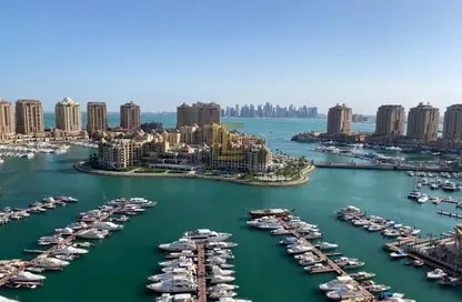 شقة - 2 غرف نوم - 3 حمامات للبيع في طريق بورتو الغربي - بورتو أرابيا - جزيرة اللؤلؤة - الدوحة